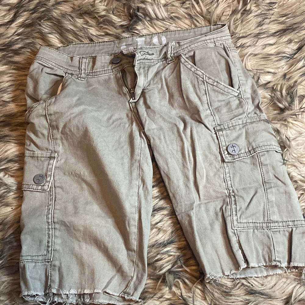 sl8 shorts!